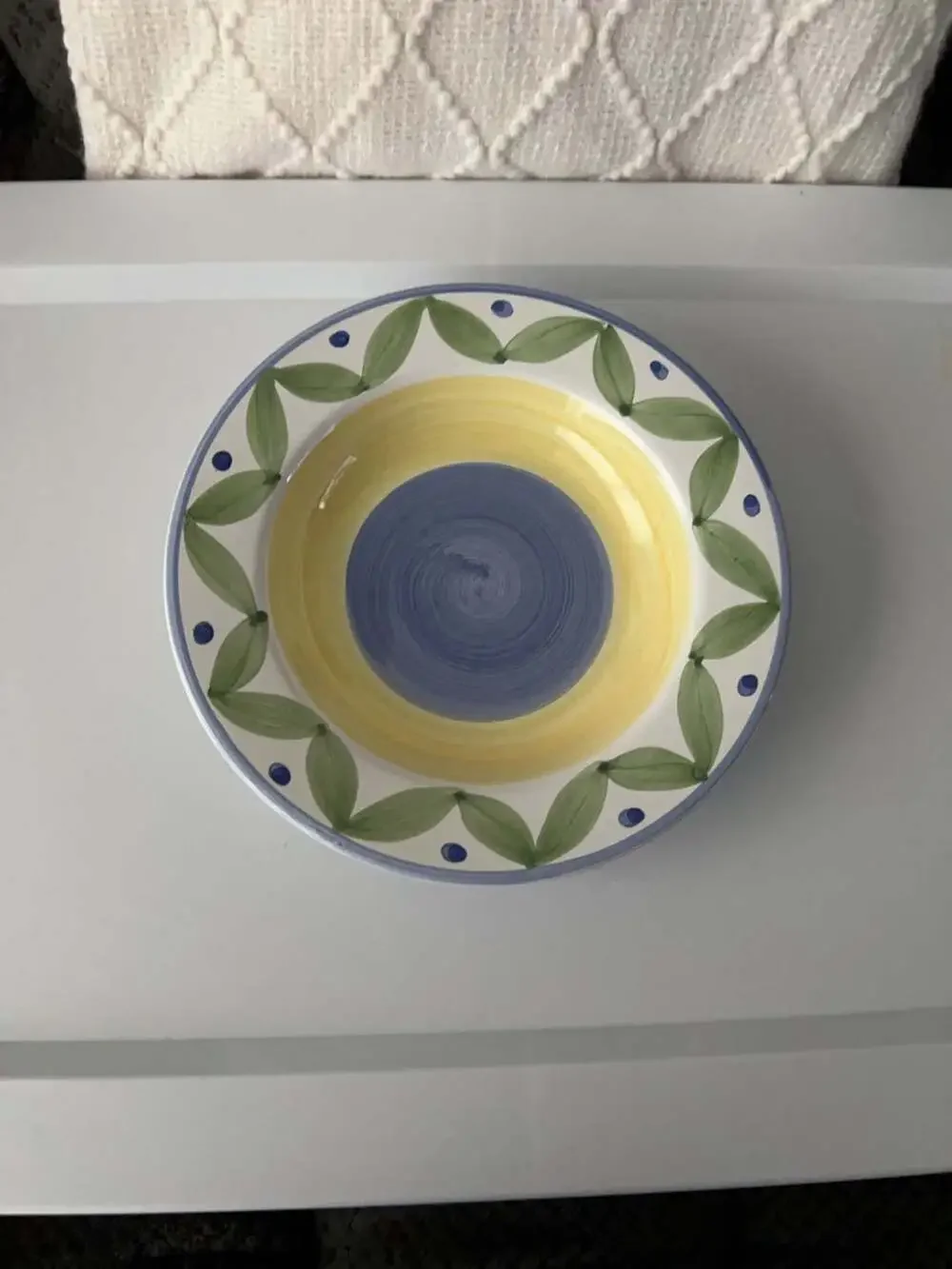 Williams Sonoma Italian Hand-Painted Leaf Rim Soup Bowl
